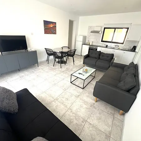 Easybookcy 205 Apartman