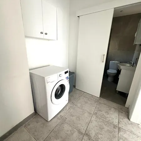 Easybookcy 205 Apartman *